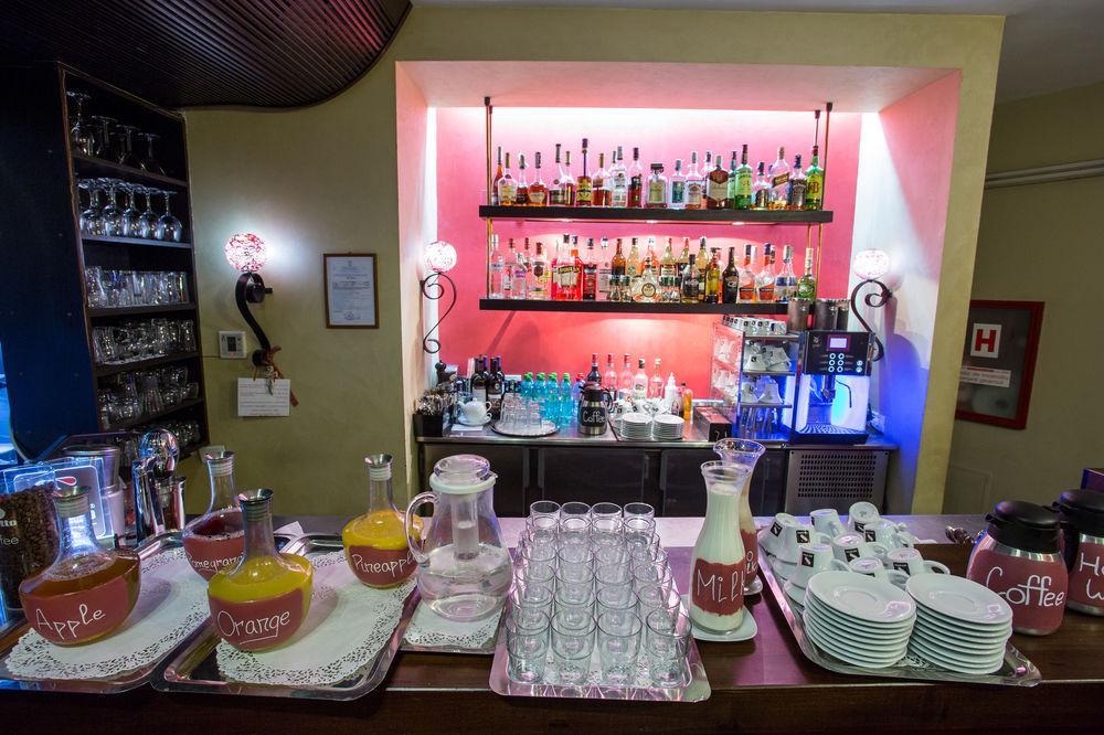 Moxa Bucharest Boutique Hotel Luaran gambar